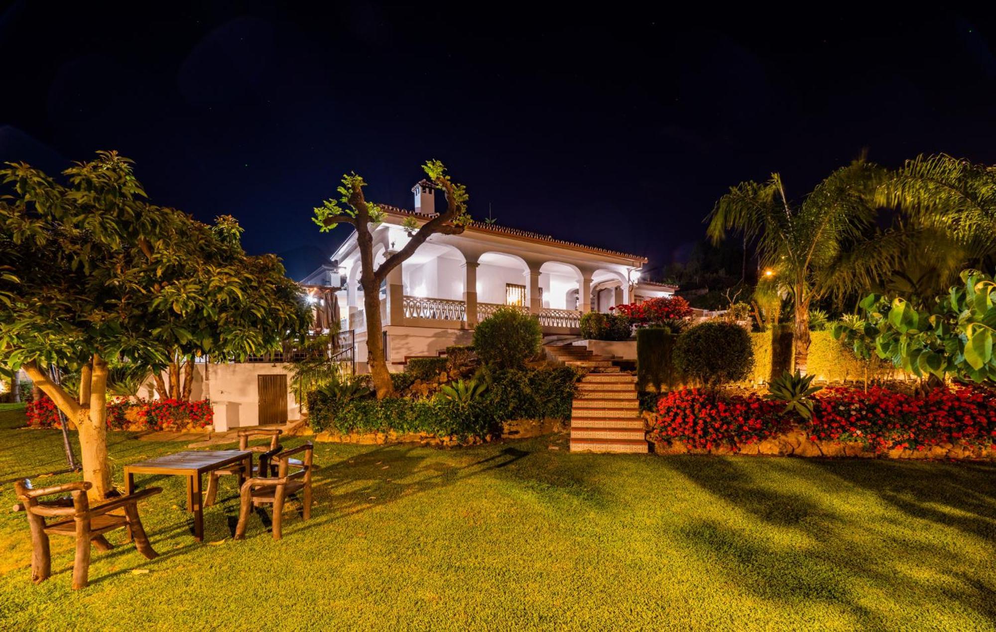 Cubo'S Villa Esmeralda Alhaurin el Grande Luaran gambar